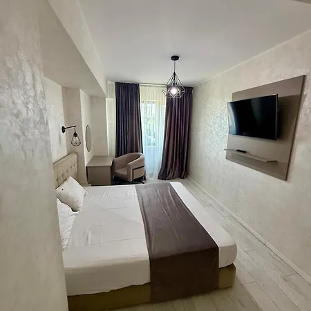 Adamar View Mamaia