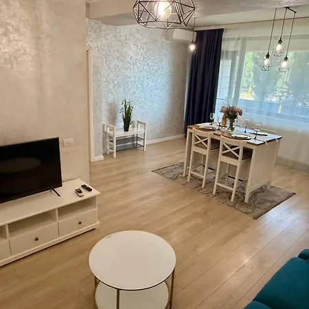 Apartament Adamar View *